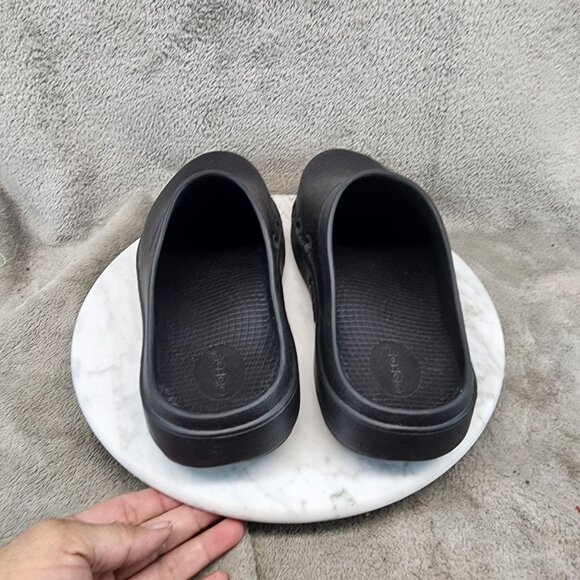 Oofos Shoes Mens 8 Womens 10 Oocloog Black Recovery Clogs Comfort Footwear *GUC* - Picture 5 of 12